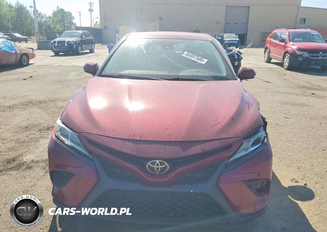 2018 Toyota Camry Se VIN:4T1B11HK3JU678782 - 5