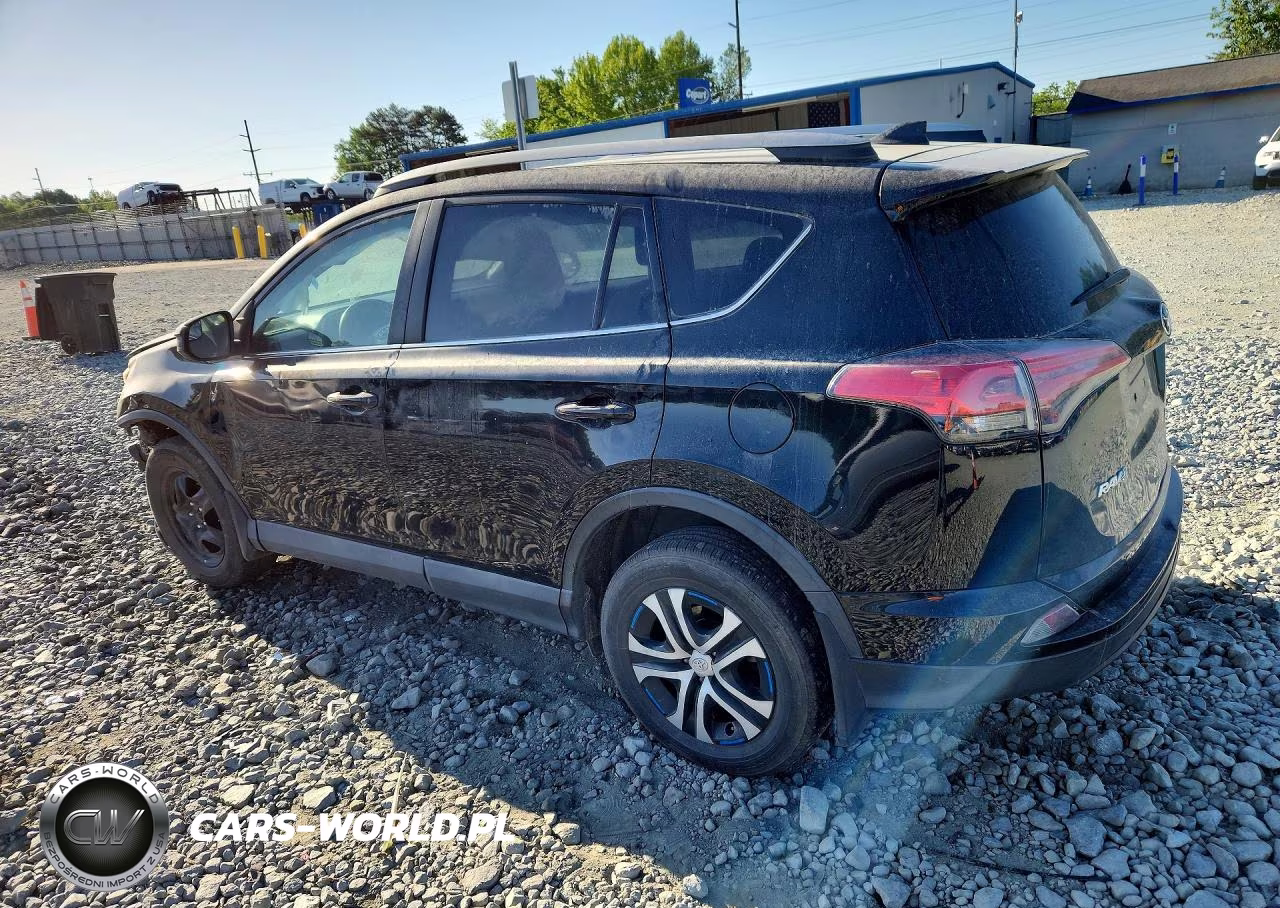 2018 Toyota Rav4 Le VIN:2T3ZFREV3JW511021 - 2