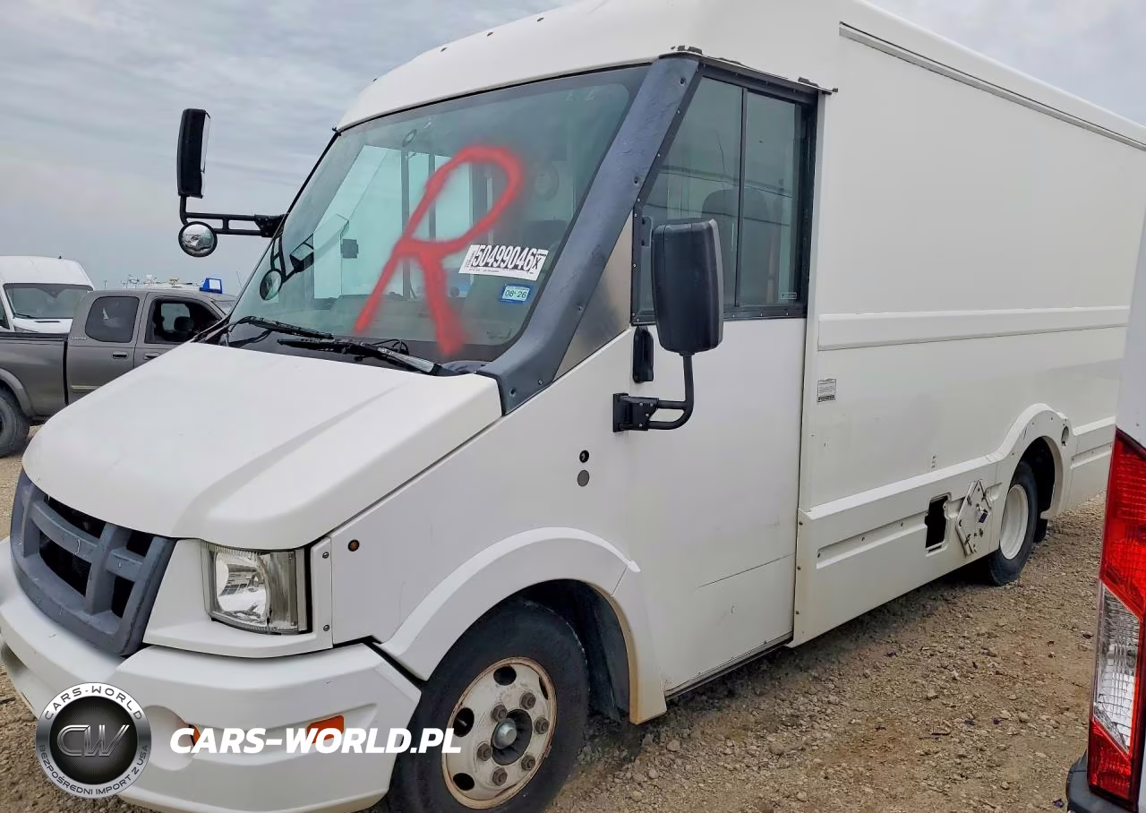 2015 Isuzu Npr Delivery Van