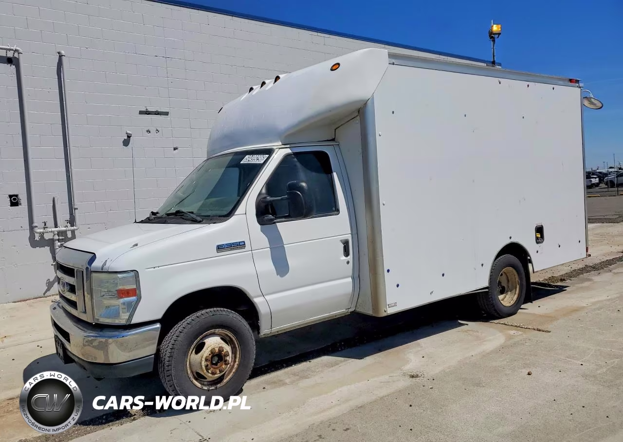 2013 Ford E350 Delivery Truck