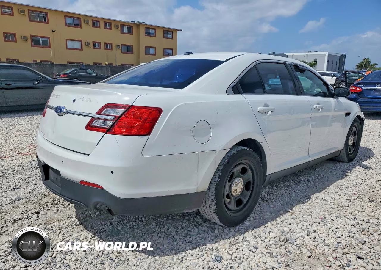 2016 Ford Taurus Police Interceptor VIN:1FAHP2L83GG107031 - 3
