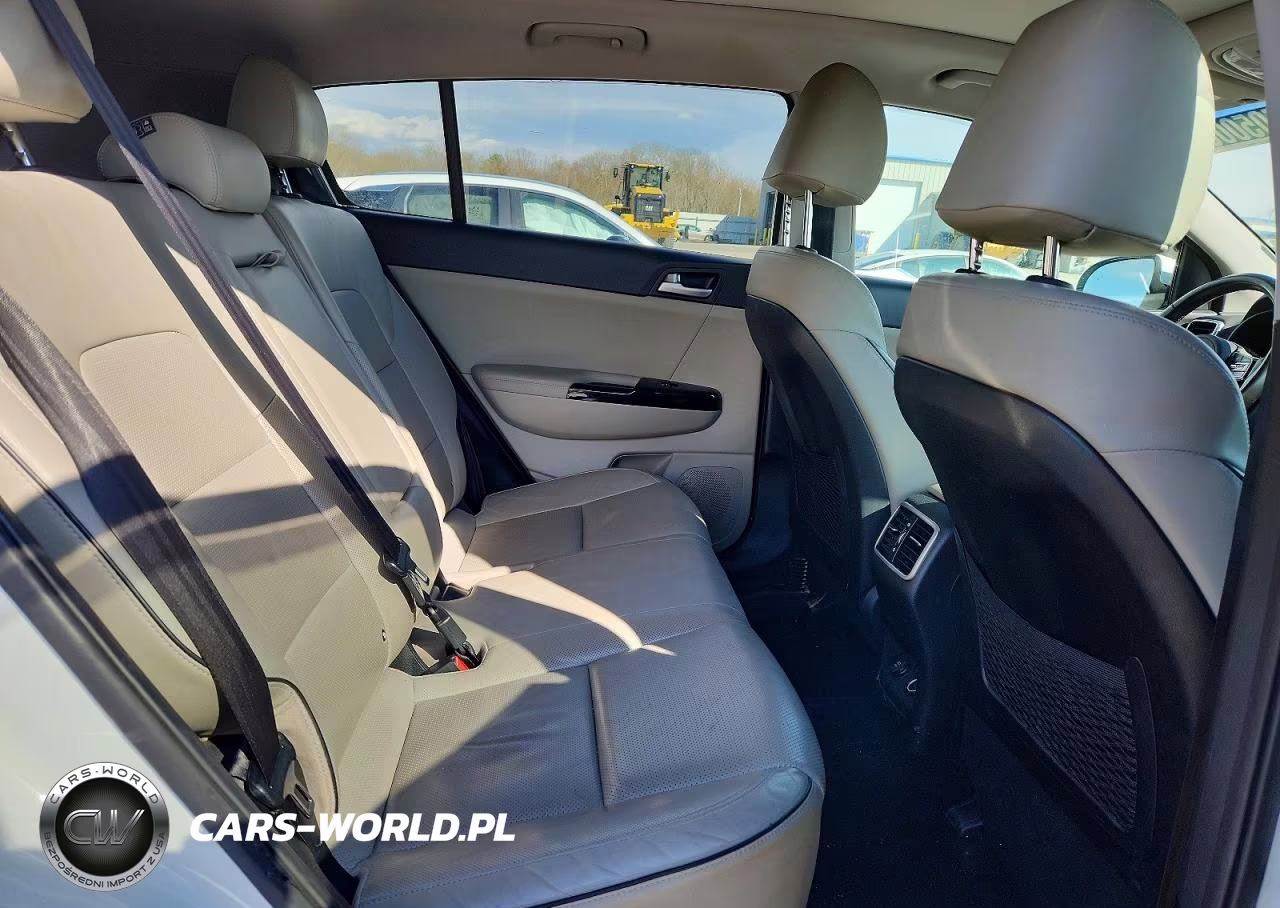 2020 Kia Sportage Ex VIN:KNDPNCACXL7753122 - 11