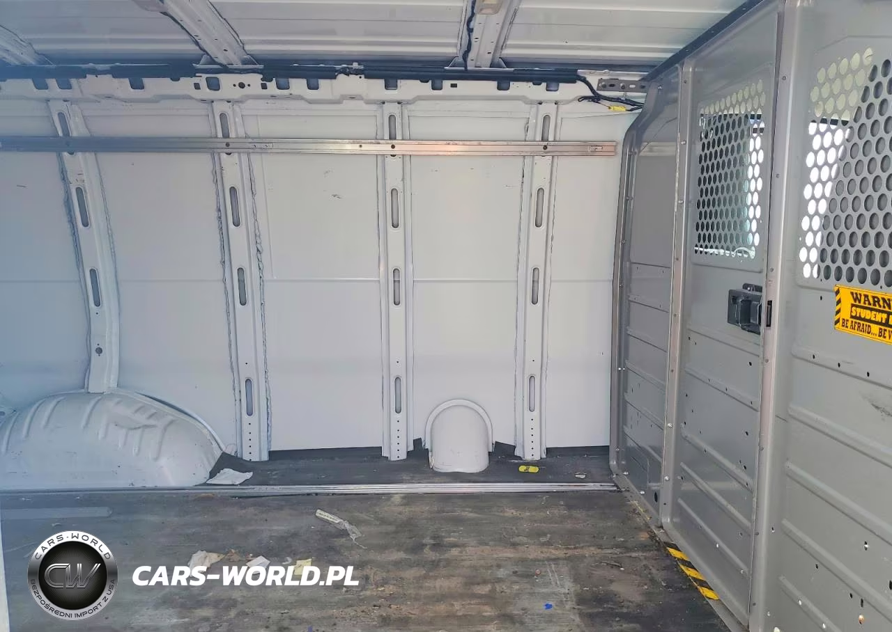 2019 Chevrolet Express 2500 Cargo Delivery Van VIN:1GCWGAFP1K1195149 - 10