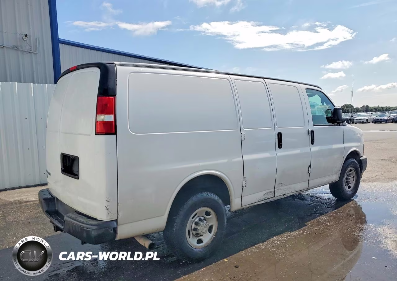 2019 Chevrolet Express 2500 Cargo Delivery Van VIN:1GCWGAFP1K1195149 - 3