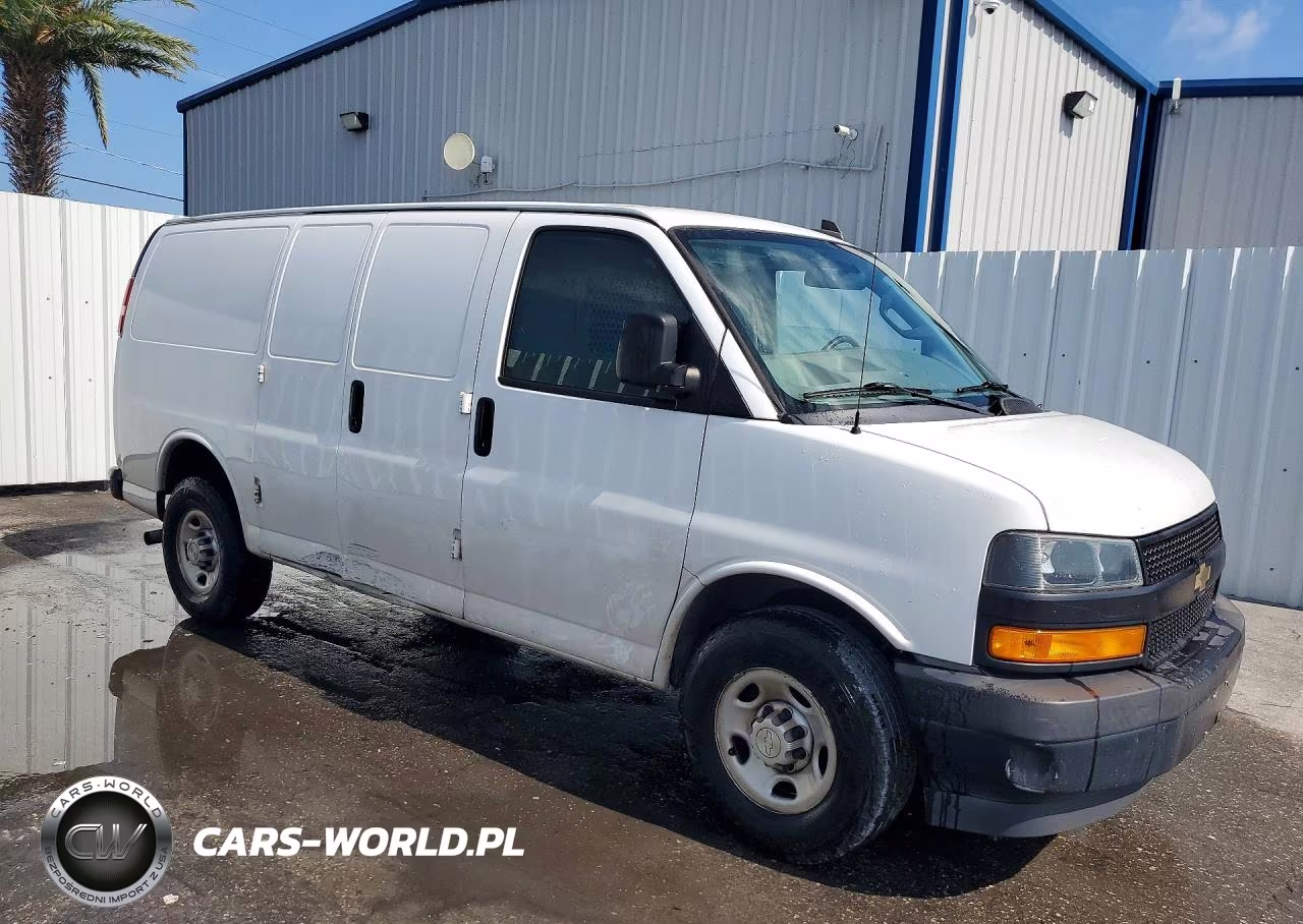 2019 Chevrolet Express 2500 Cargo Delivery Van VIN:1GCWGAFP1K1195149 - 4