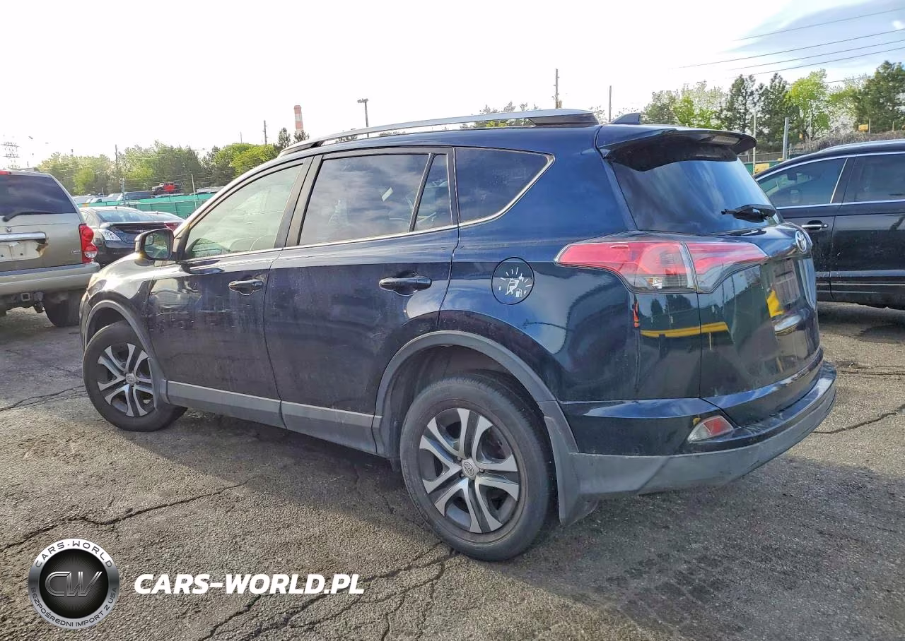 2018 Toyota Rav4 Le VIN:JTMBFREV3JJ255320 - 2
