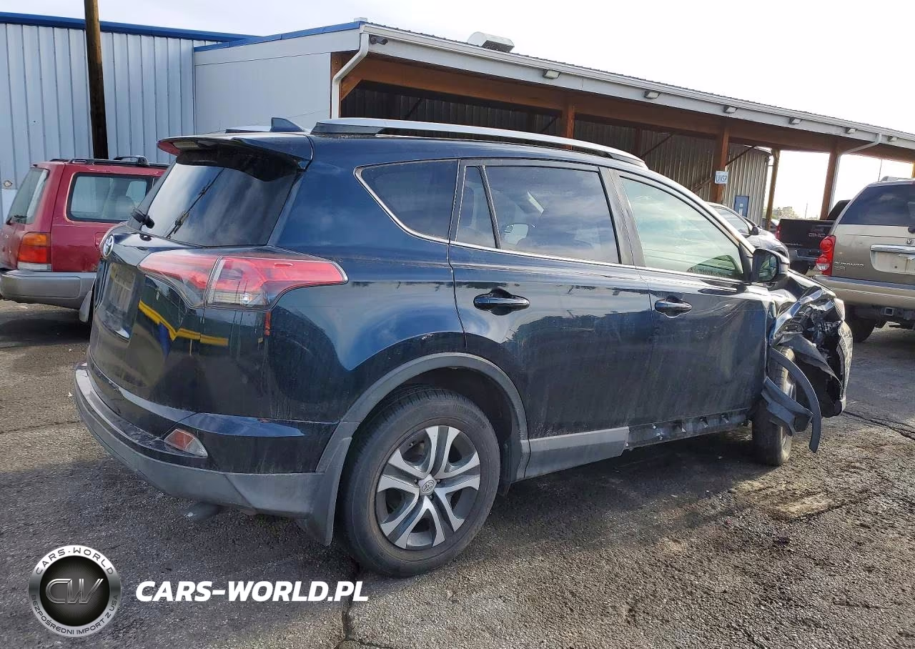 2018 Toyota Rav4 Le VIN:JTMBFREV3JJ255320 - 3