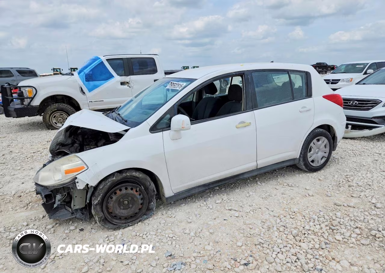 2010 Nissan Versa 1.8 S