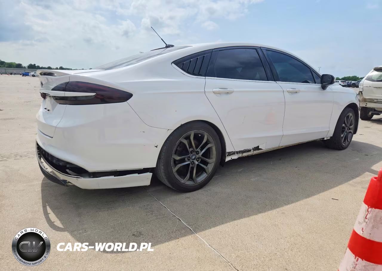 2018 Ford Fusion Se Hybrid VIN:3FA6P0LU8JR137618 - 3