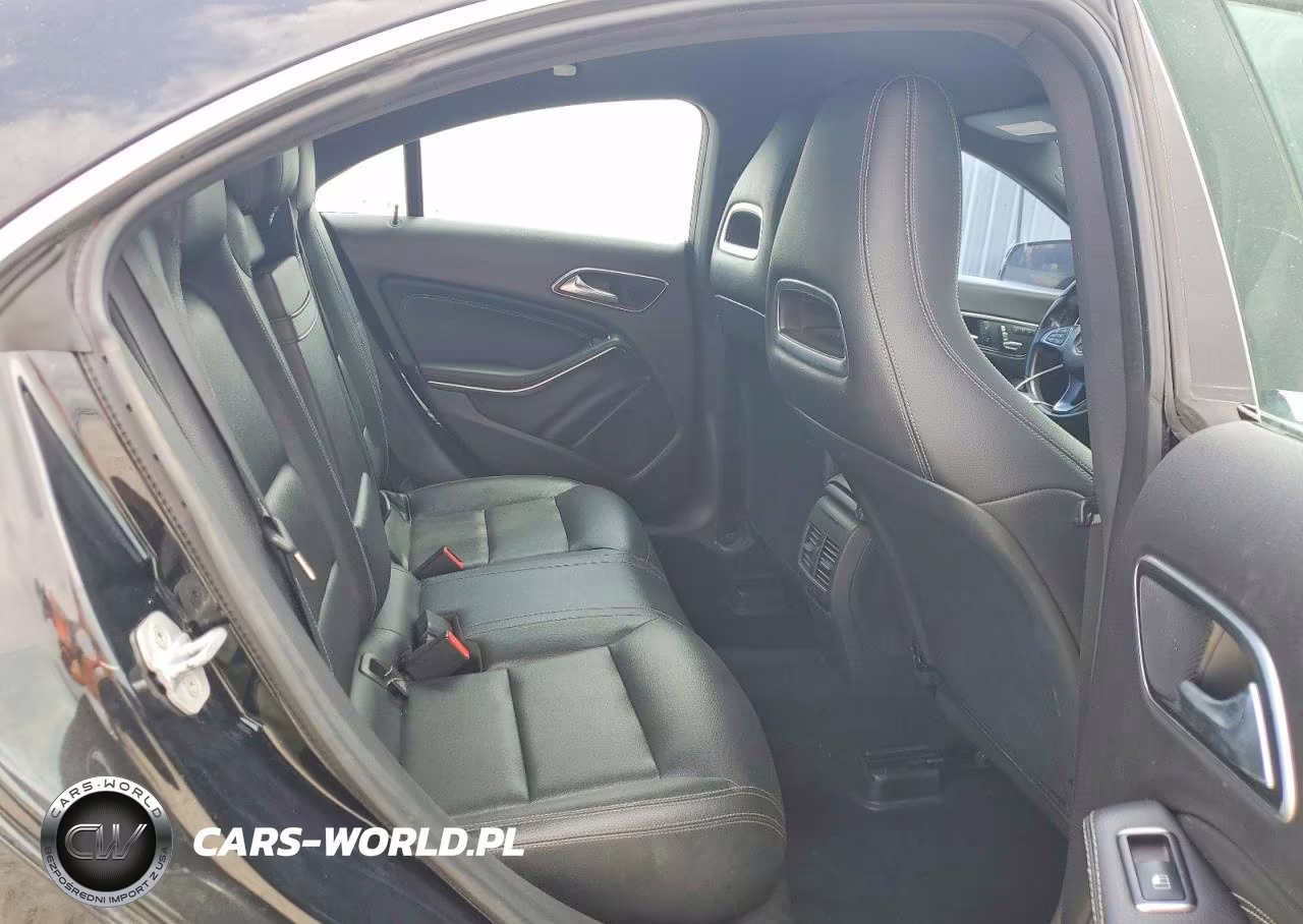 2018 Mercedes-Benz Cla 250 VIN:WDDSJ4EB5JN615435 - 10