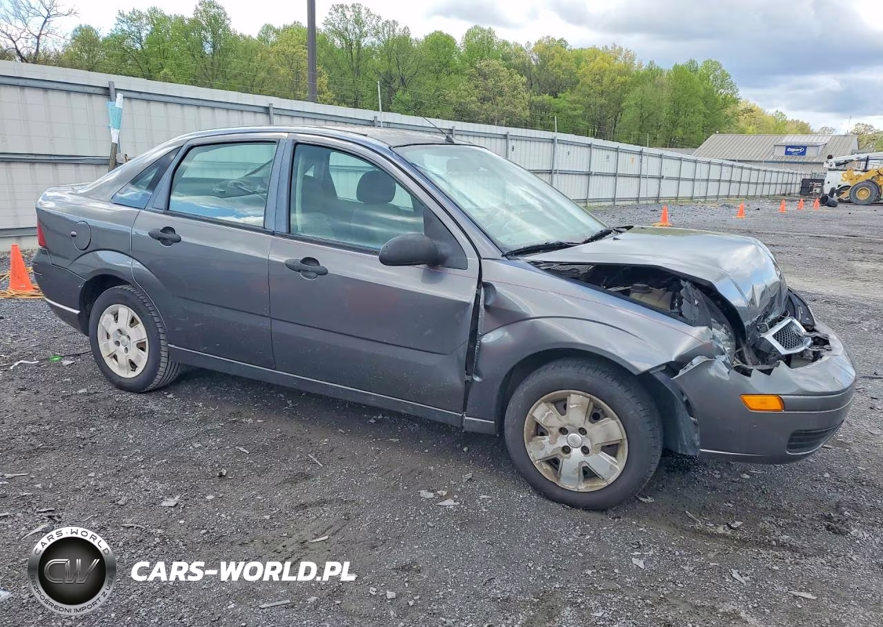2007 Ford Focus Zx4 VIN:1FAFP34N97W309931 - 4