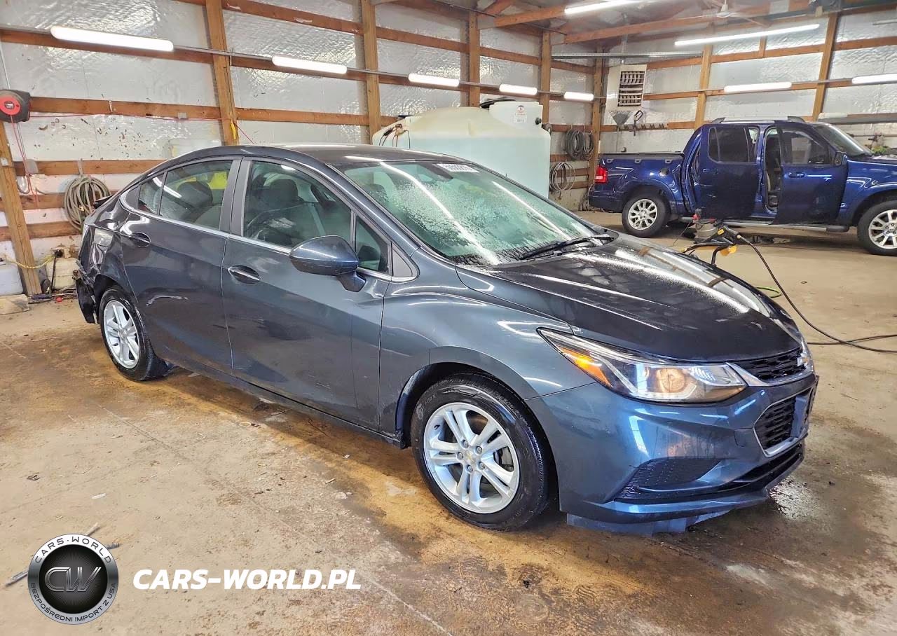 2017 Chevrolet Cruze Lt VIN:1G1BE5SM7H7160895 - 4