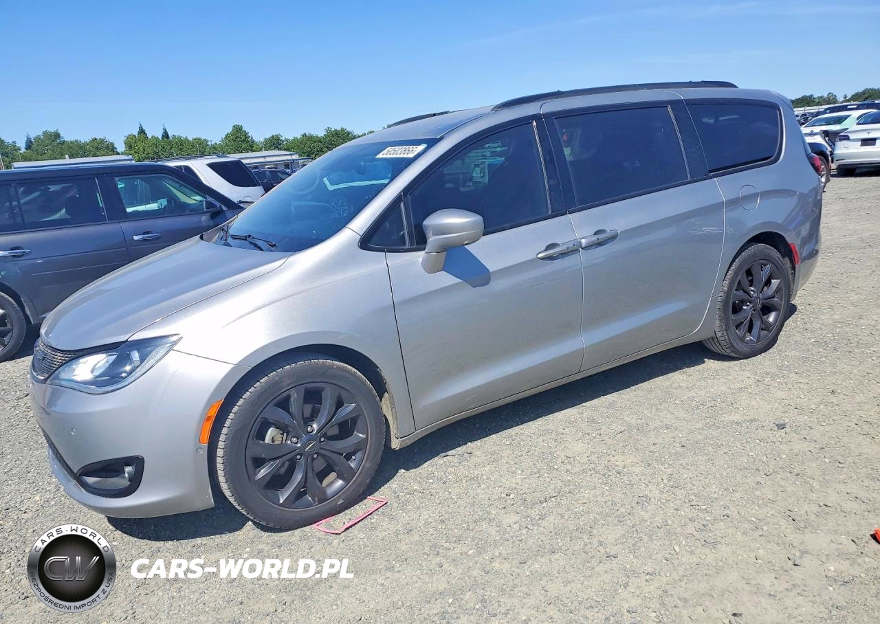 2019 Chrysler Pacifica Touring Plus