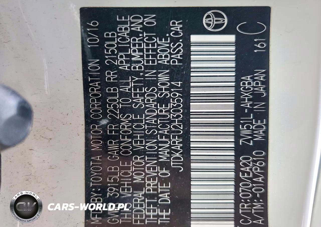 2017 Toyota Prius Four VIN:JTDKARFU2H3035914 - 13
