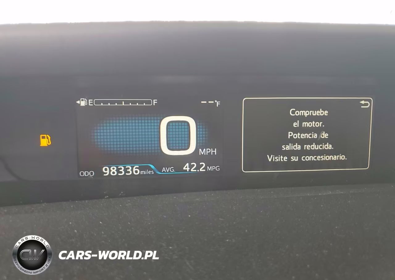 2017 Toyota Prius Four VIN:JTDKARFU2H3035914 - 9