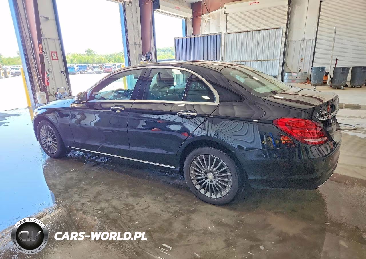 2015 Mercedes-Benz C 300 4Matic VIN:55SWF4KB5FU017240 - 2