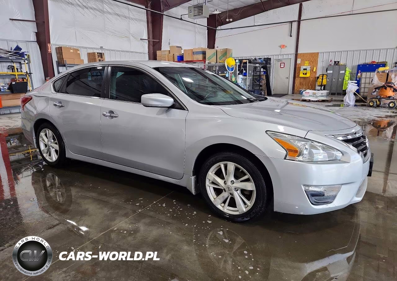 2013 Nissan Altima 2.5 VIN:1N4AL3AP7DN554630 - 4