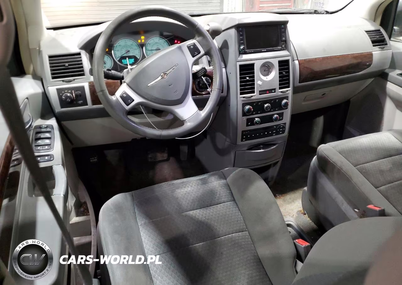 2010 Chrysler Town & Country Touring VIN:2A4RR5D17AR436374 - 8