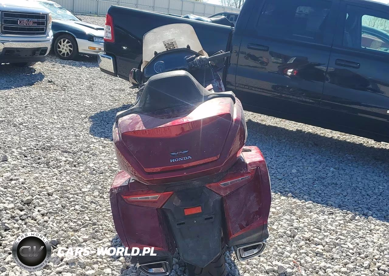 2018 Honda Gl1800 VIN:JH2SC790XJK001813 - 4