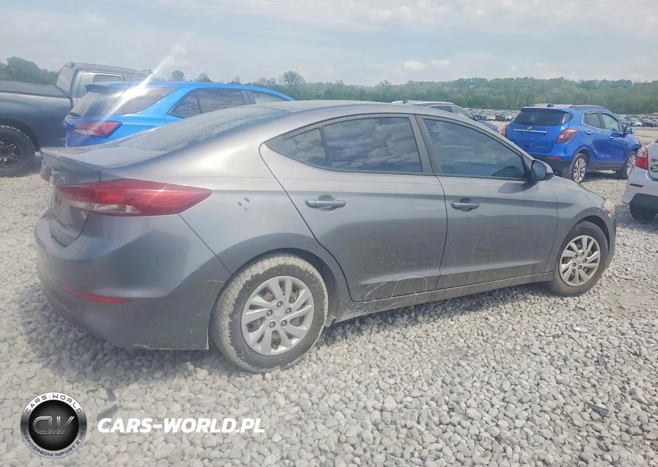 2018 Hyundai Elantra Se VIN:5NPD74LF0JH260147 - 3