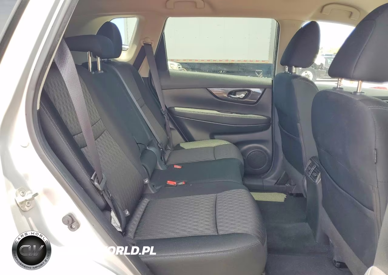 2019 Nissan Rogue S VIN:KNMAT2MV3KP540336 - 11