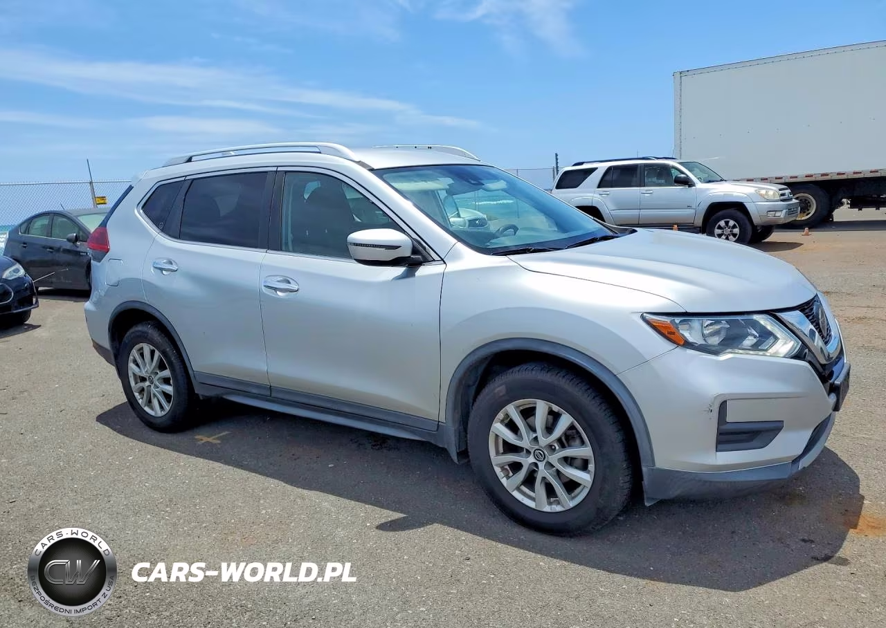 2019 Nissan Rogue S VIN:KNMAT2MV3KP540336 - 4