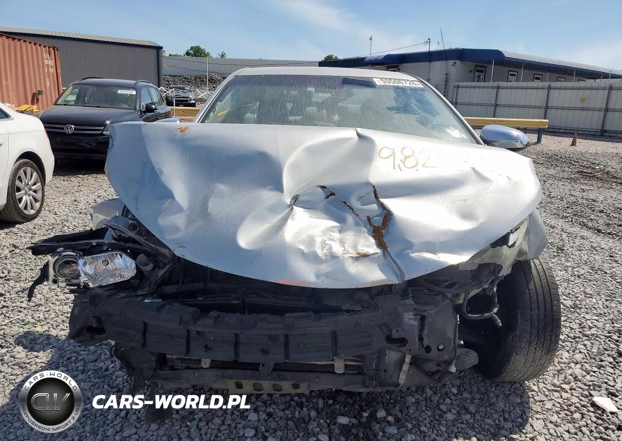2017 Toyota Camry Le VIN:4T1BF1FK4HU683746 - 5