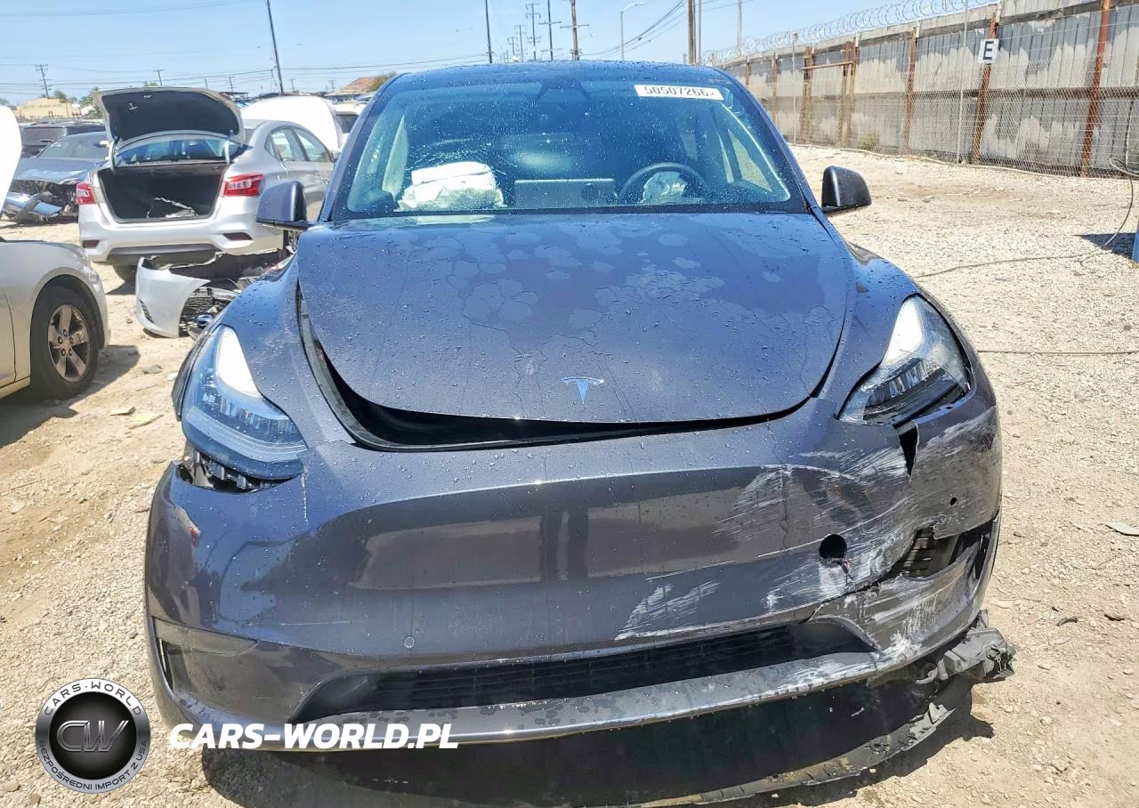 2021 Tesla Model Y VIN:5YJYGAEE3MF234276 - 5