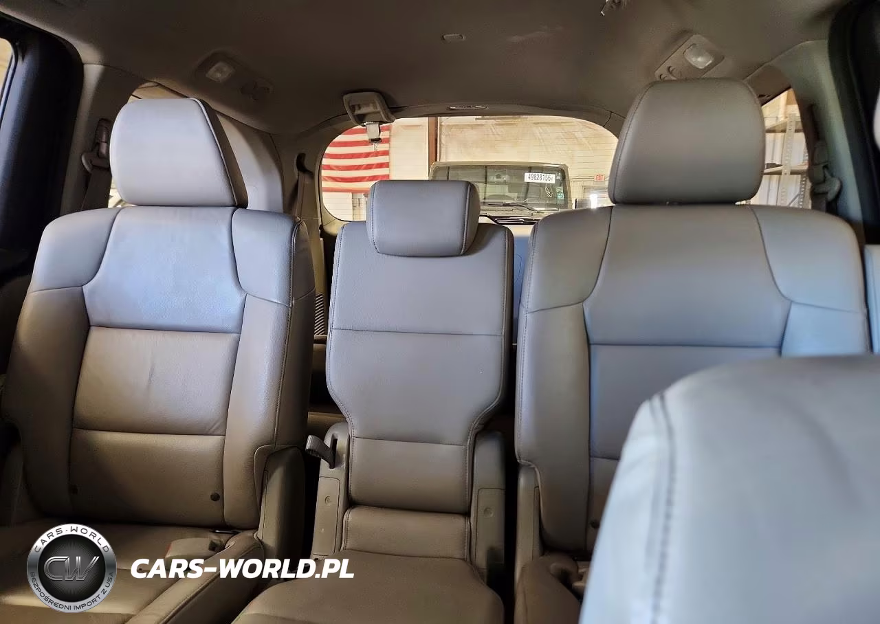 2013 Honda Odyssey Touring VIN:5FNRL5H98DB018493 - 10