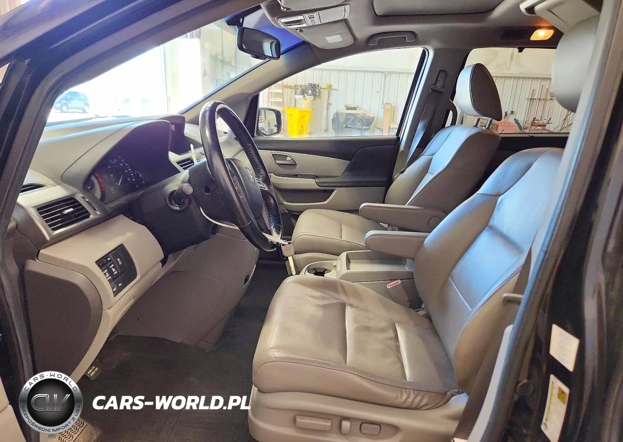 2013 Honda Odyssey Touring VIN:5FNRL5H98DB018493 - 7