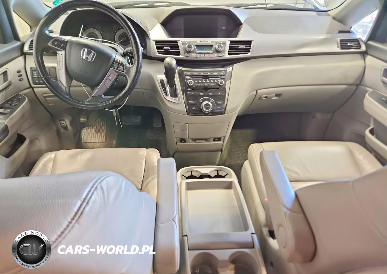 2013 Honda Odyssey Touring VIN:5FNRL5H98DB018493 - 8