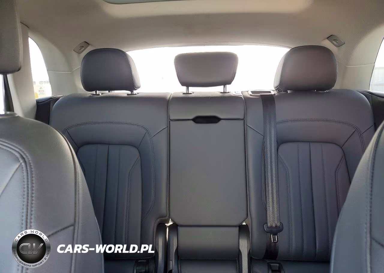 2020 Audi Q5 Premium Plus VIN:WA1BNAFY1L2061860 - 10