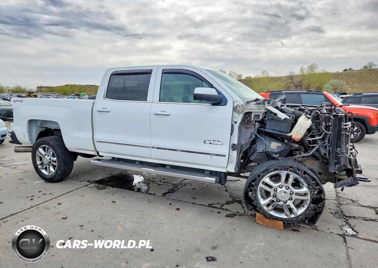 2016 Chevrolet Silverado K2500 High Country VIN:1GC1KXE86GF163619 - 4