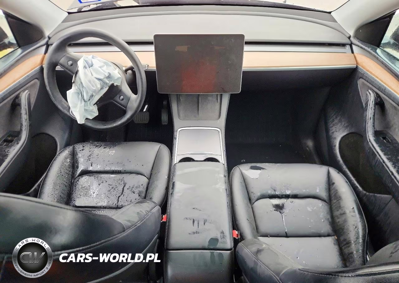 2025 Tesla Model Y VIN:7SAYGDEE9SA344604 - 8