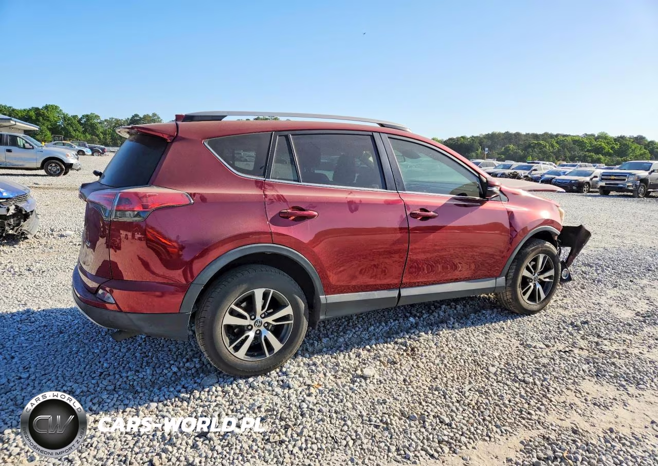 2018 Toyota Rav4 Xle VIN:2T3WFREV7JW503877 - 3