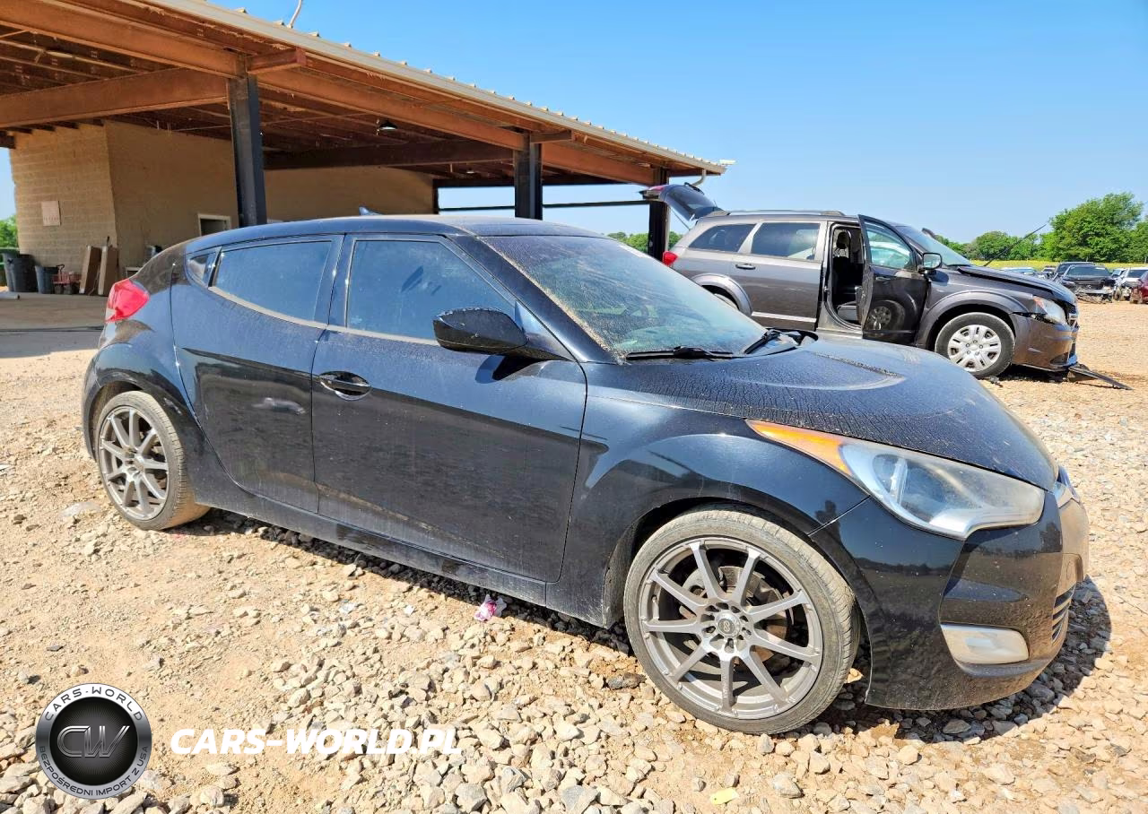 2012 Hyundai Veloster Base VIN:KMHTC6AD3CU022155 - 4