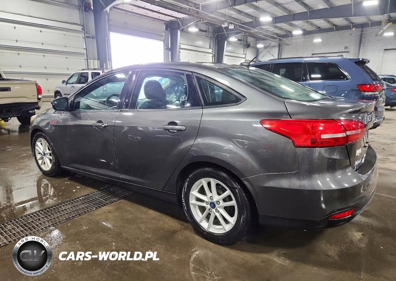 2016 Ford Focus Se VIN:1FADP3F23GL299750 - 2