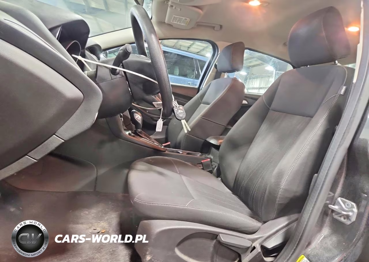 2016 Ford Focus Se VIN:1FADP3F23GL299750 - 7