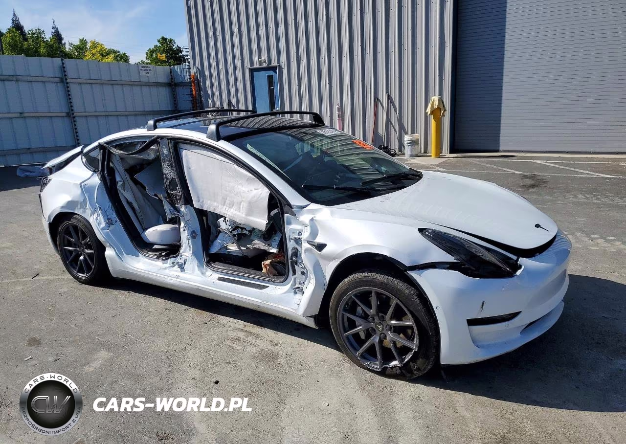 2022 Tesla Model 3 VIN:5YJ3E1EA7NF374670 - 4