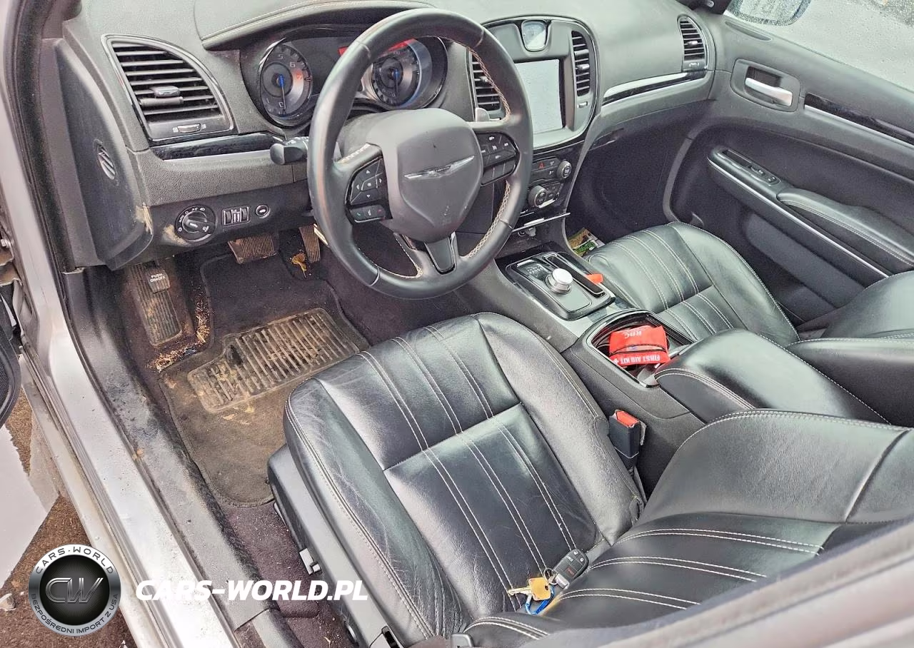 2018 Chrysler 300 S VIN:2C3CCABG0JH214461 - 8
