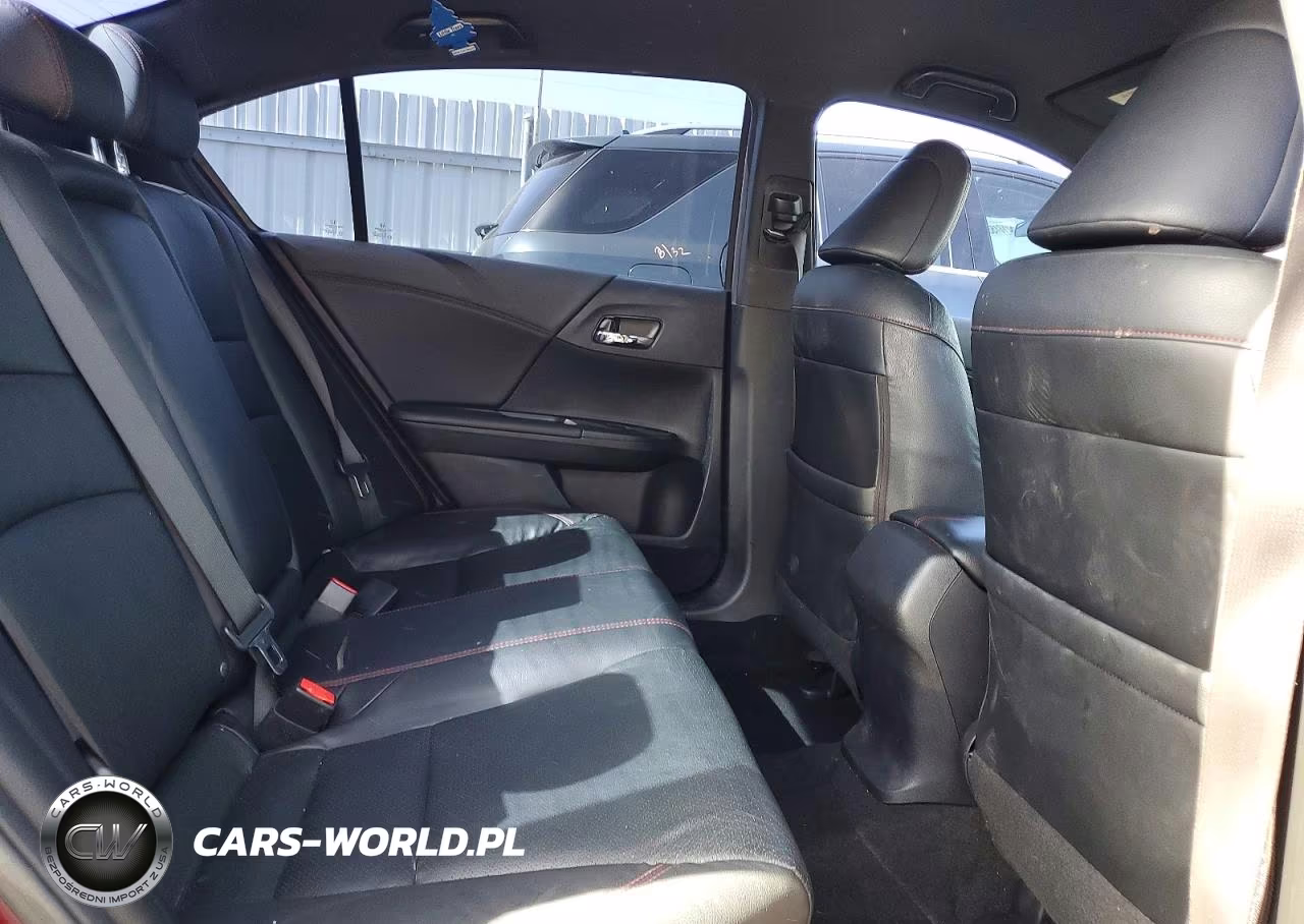 2017 Honda Accord Sport Special Edition VIN:1HGCR2F1XHA087556 - 10