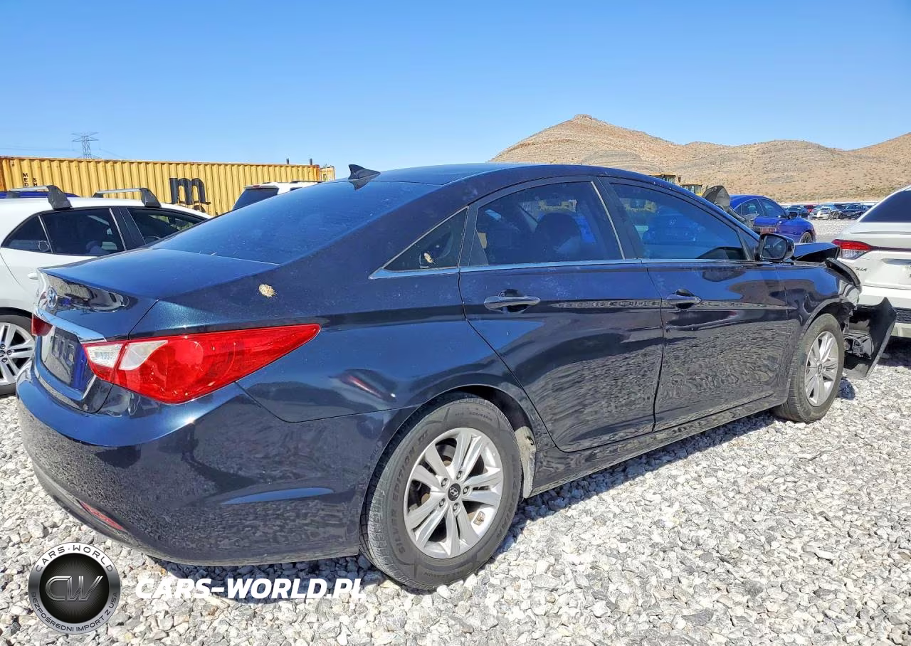 2013 Hyundai Sonata Gls VIN:5NPEB4AC1DH738026 - 3