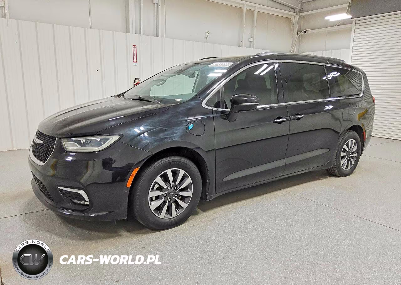 2021 Chrysler Pacifica Hybrid Touring L