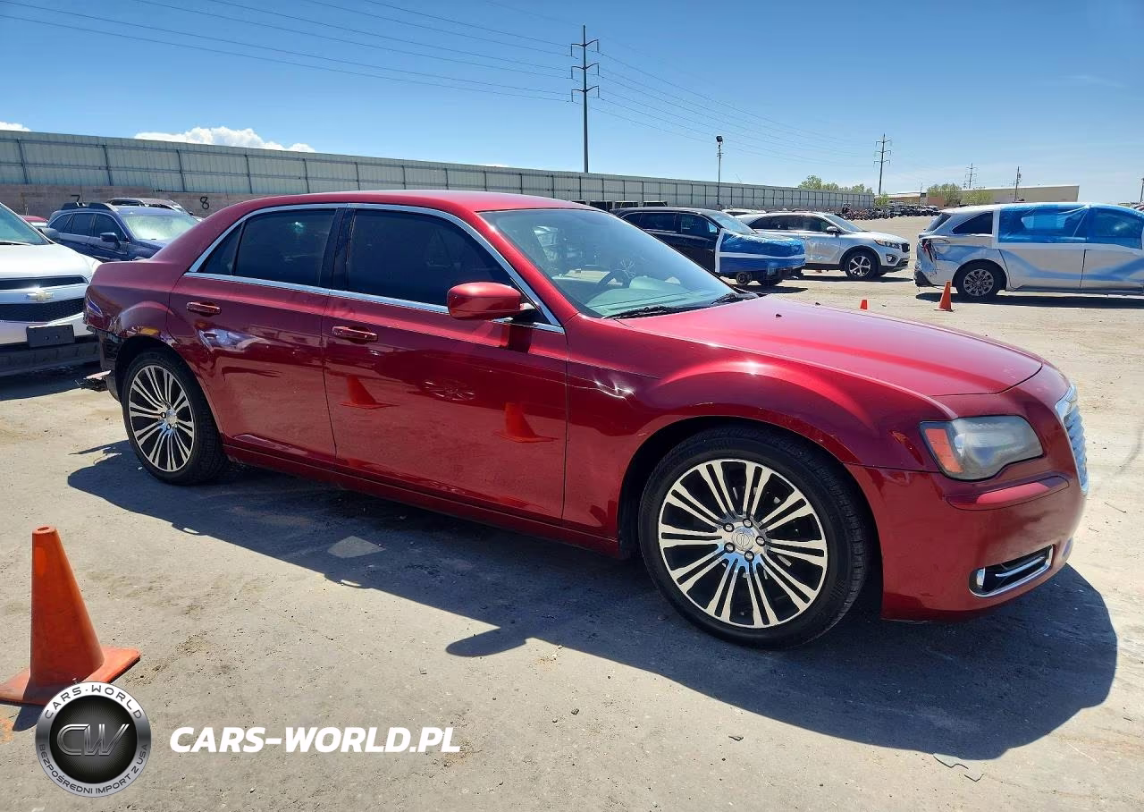 2013 Chrysler 300 S VIN:2C3CCABG8DH551478 - 4