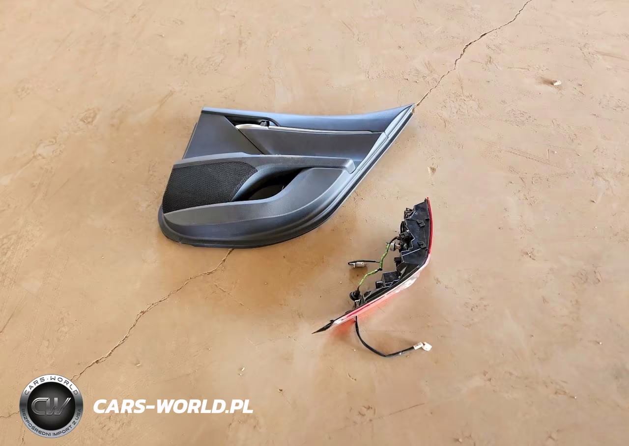 2019 Toyota Camry Se VIN:4T1B11HK6KU702090 - 12