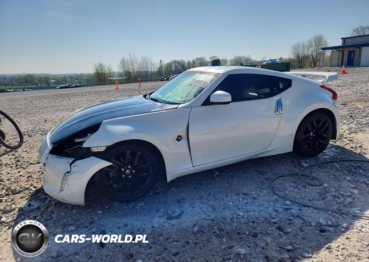 2017 Nissan 370Z Base