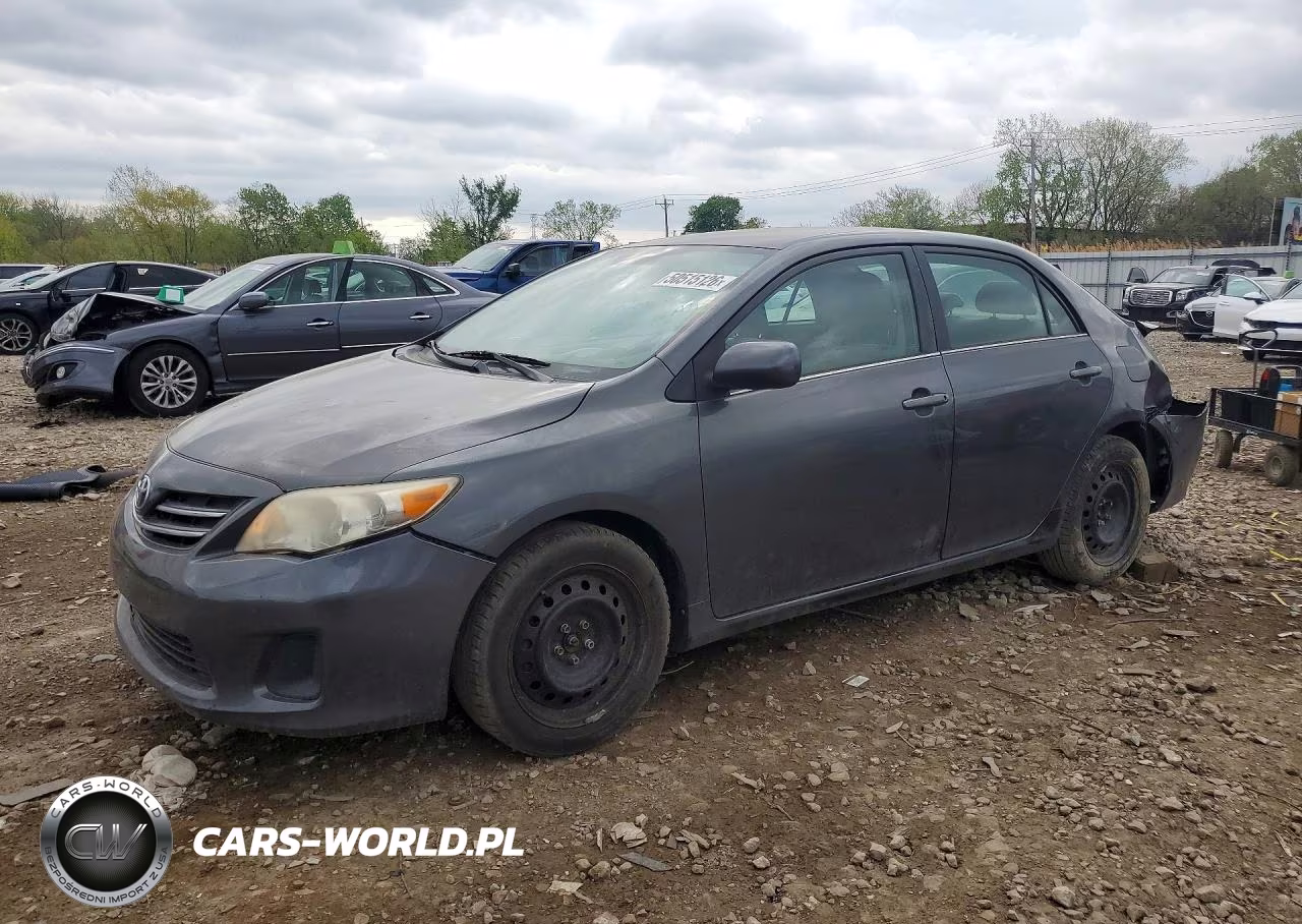 2013 Toyota Corolla Le – zdjęcie 1 z 12