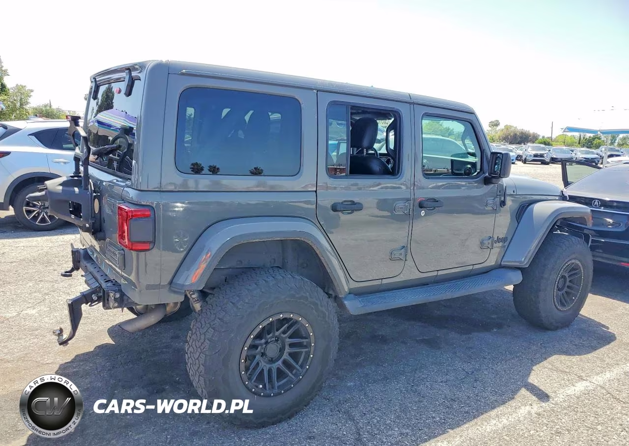 2021 Jeep Wrangler Unlimited Sahara VIN:1C4HJXEGXMW508705 - 3