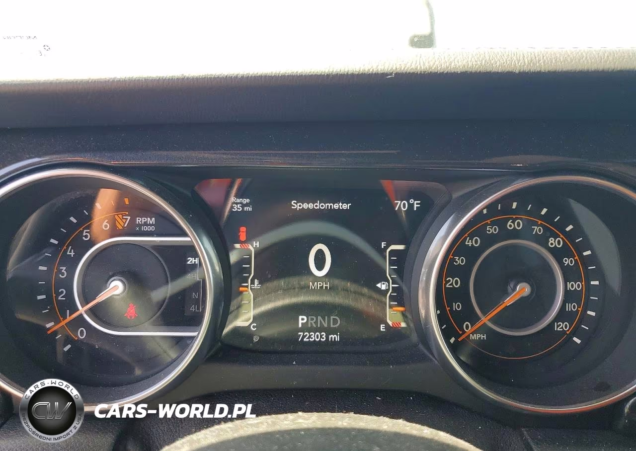 2021 Jeep Wrangler Unlimited Sahara VIN:1C4HJXEGXMW508705 - 9