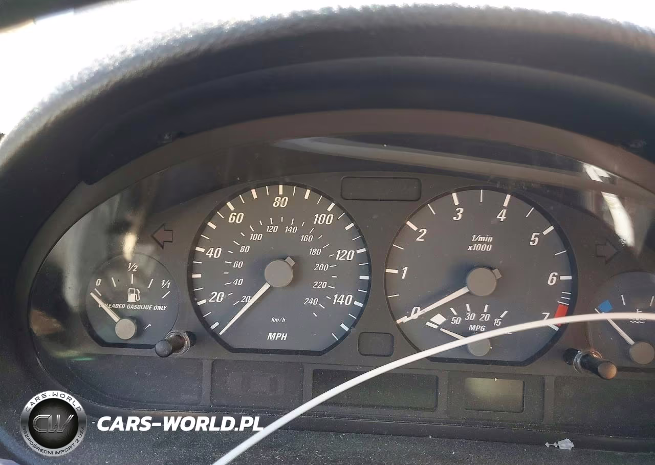 2004 BMW 325 Ci VIN:WBABW33404PL33607 - 9
